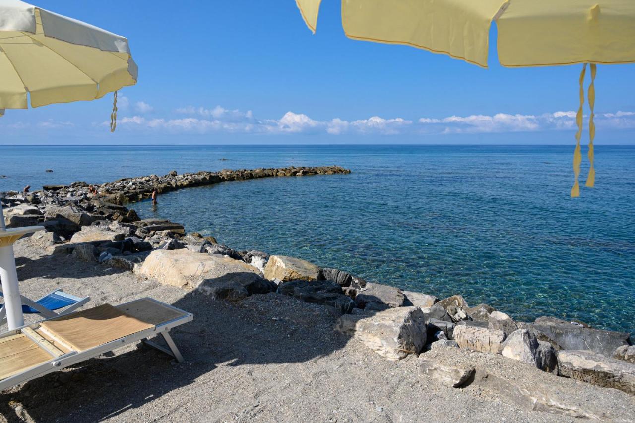 Villaggio Stella Del Sud & Resort Pisciotta Exteriör bild