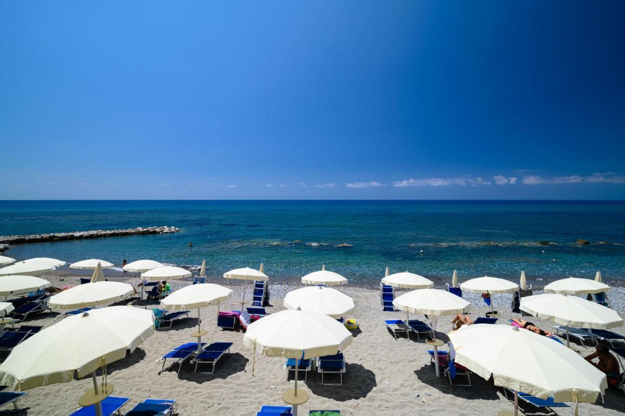 Villaggio Stella Del Sud & Resort Pisciotta Exteriör bild